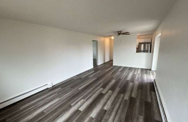 4270 Loomis Avenue photos photos