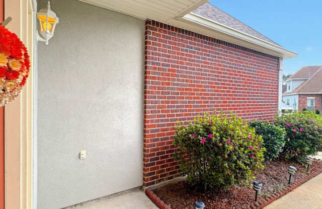 150 Emerald Oaks Drive Gallery 3