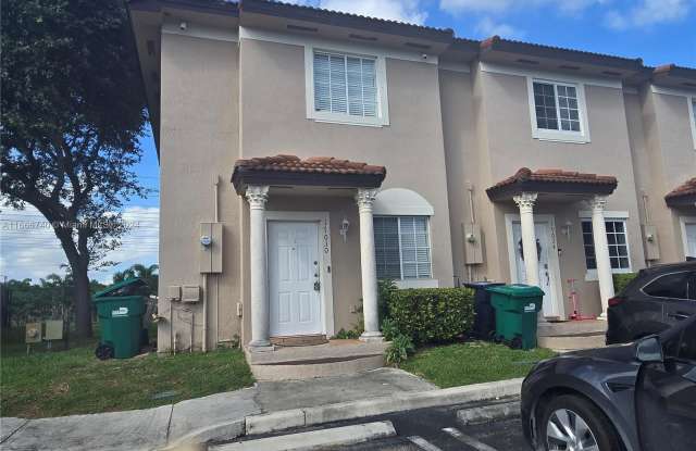 17030 SW 138th Ct - 17030 Southwest 138th Court, Richmond West, FL 33177