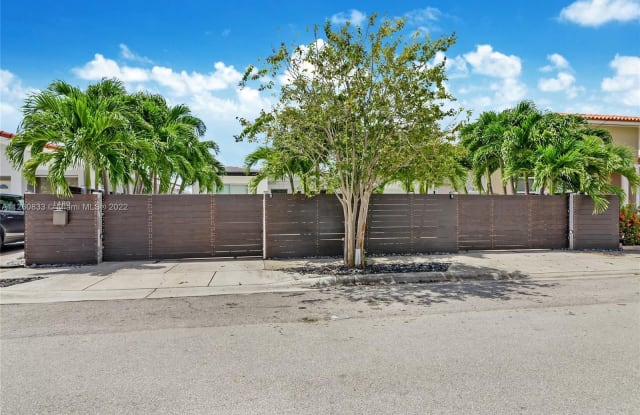 1480 Stillwater Dr - 1480 Stillwater Drive, Miami Beach, FL 33141
