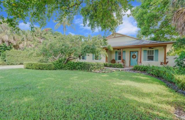 715 SW 25th Place photos photos