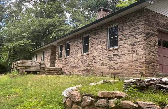 4793 Castleford Rd - 4793 Castle Ford Road, Watauga County, NC 28684