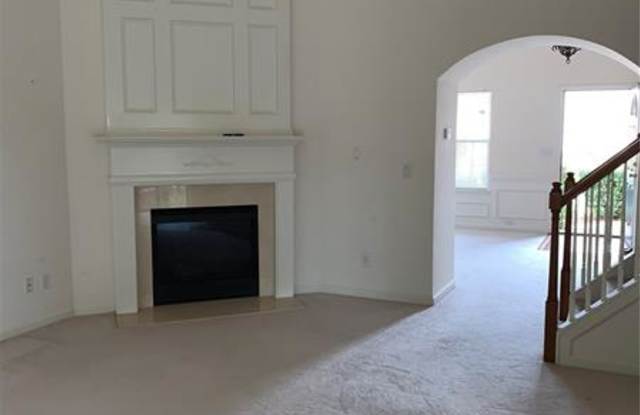 1624 Overview Circle Gallery 4