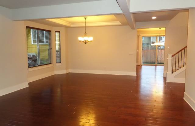 1215 S 47th Pl. Gallery 3