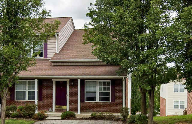 565 Tall Oak Blvd | 3 Bath 2 Bath Townhome | August 14th photos photos