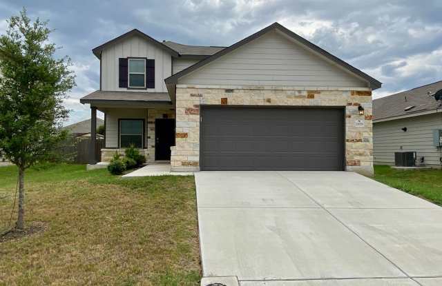 Great space w/ upstairs loft area as well! 1st floor primary bedroom! - 10658 Pablo Way, Bexar County, TX 78109