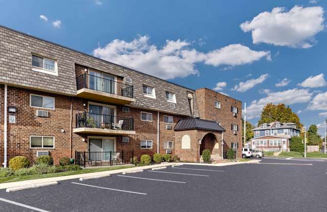 Eldorado Court Apartments Gallery 3