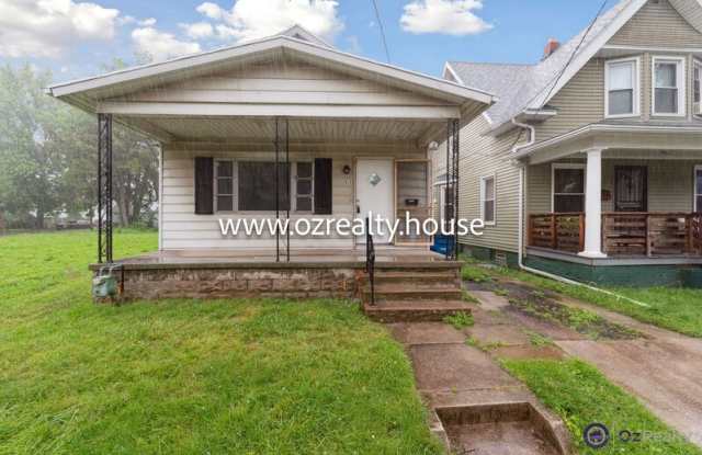 185 Mettler Street photos photos