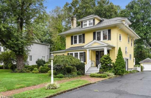 136 Stanmore Pl photos photos