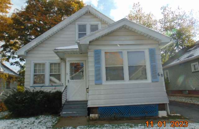 3 Bed/ 1 Bath Full House Available Now! - 68 Glenora Drive, Monroe County, NY 14615