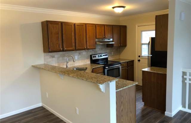 13597 Zenith Lane - 13597 Zenith Lane, Eden Prairie, MN 55346