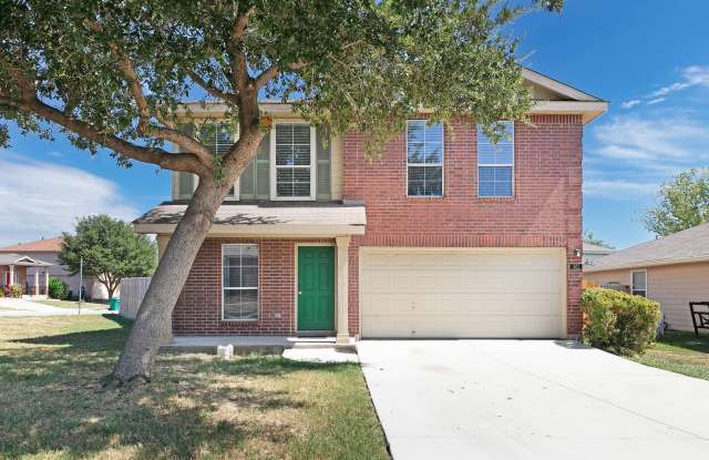 Converse, TX~Cozy 3 bedroom on corner lot with large backyard - 502 Felicia, Converse, TX 78109
