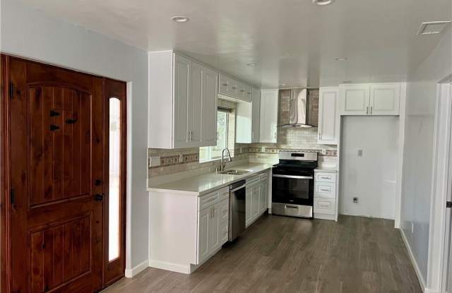 13745 Polk photos photos