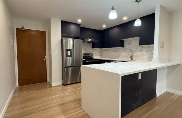 100 Grandview Ave - 100 Grandview Avenue, Quincy, MA 02170