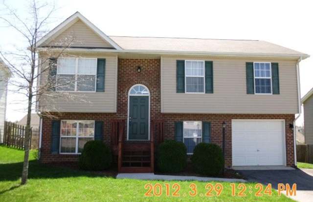 4 Bedroom 2.5 Bath House with 1 Car Garage photos photos
