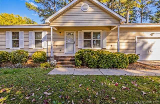 925 Winterberry Drive - 925 Winterberry Drive, Fayetteville, NC 28314