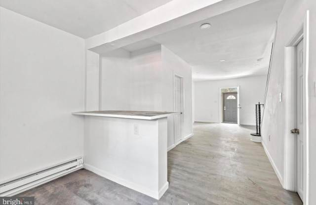 2435 FITZGERALD Street Gallery 2