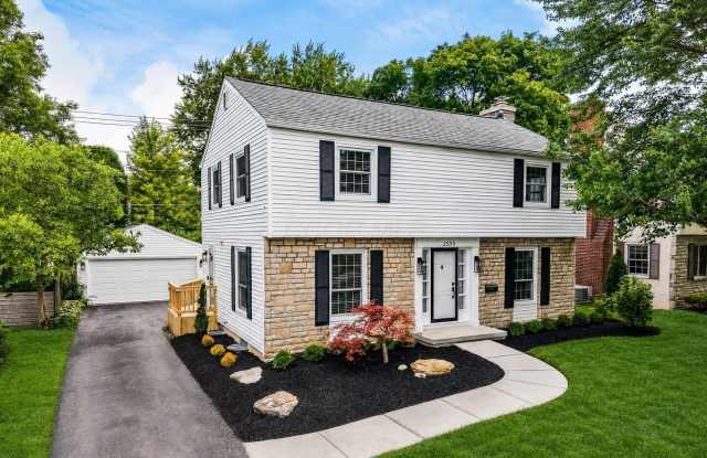 2559 Welsford Road Gallery 1