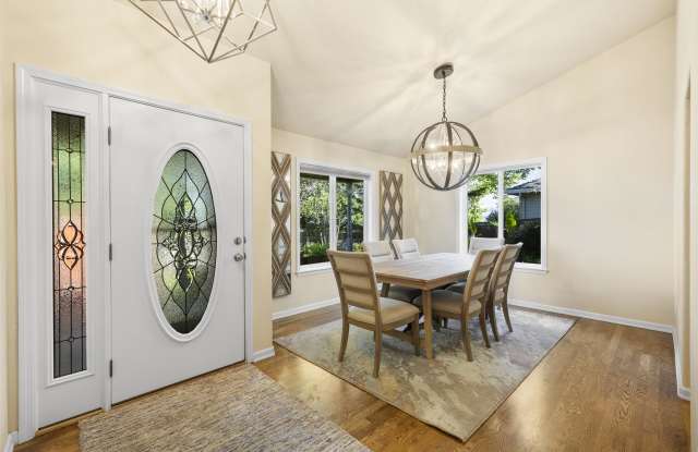3034 Colonial Avenue Gallery 4