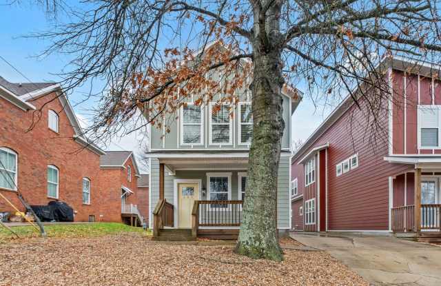 304 S College Ave, Fayetteville, AR 72701 Gallery 4