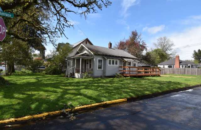Cozy 2-Bedroom Home Near West Albany High School! photos photos