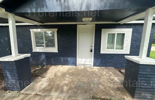 $825 - 2 bed 1 bath - Single Family Home Gallery 3