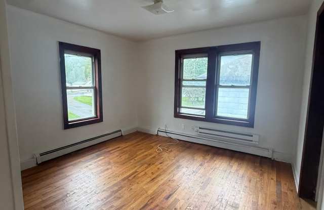7 Winthrop Avenue Gallery 1
