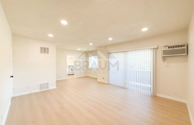 SEPULVEDA Gallery 2