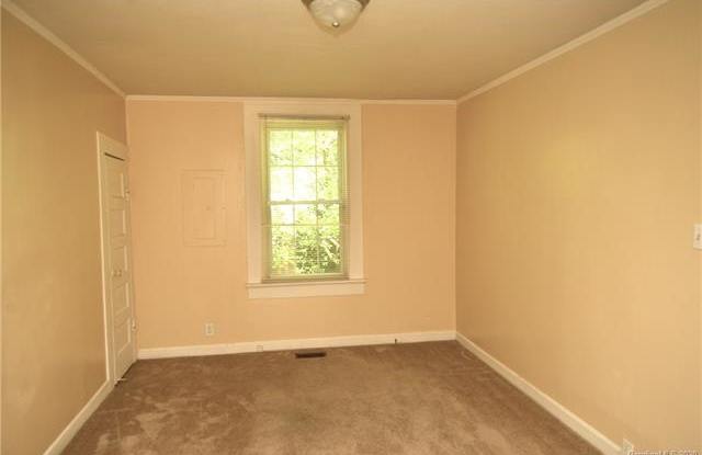 224 E Catawba Avenue Gallery 2