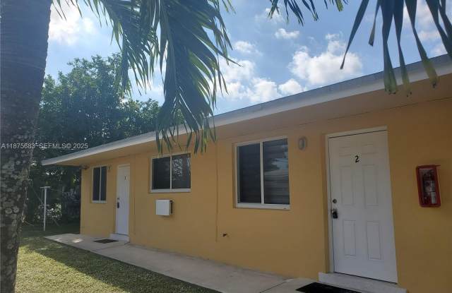 26 SE 3rd Ter photos photos