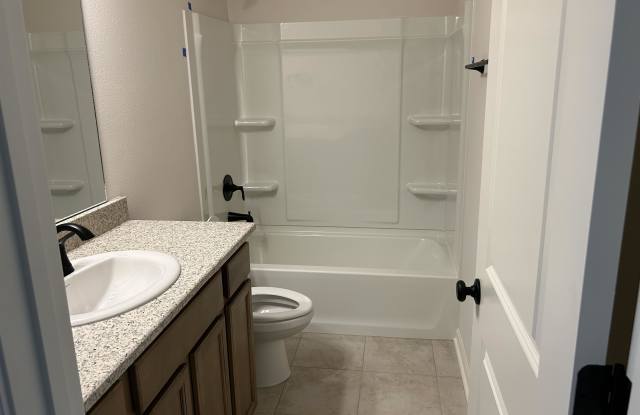 20453 Ridgelake Road Gallery 4