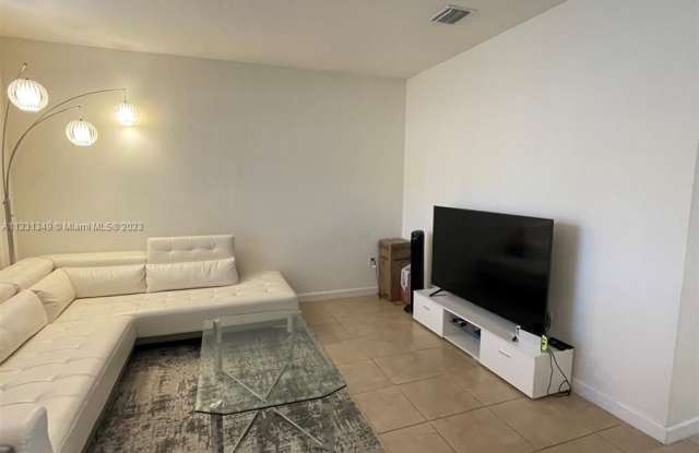 9345 W 32 ln Gallery 2