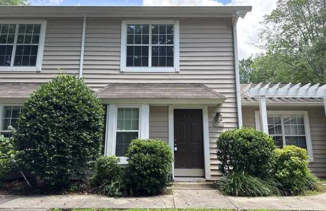 705 Heritage Parkway photos photos