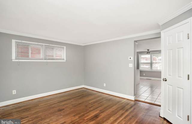8114 MID HAVEN ROAD Gallery 4