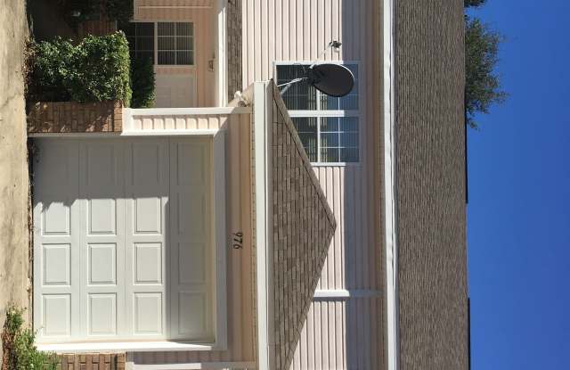 976 Scenic Oak Lane photos photos