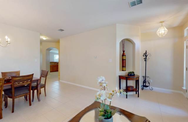 20606 Cliff Park Gallery 4