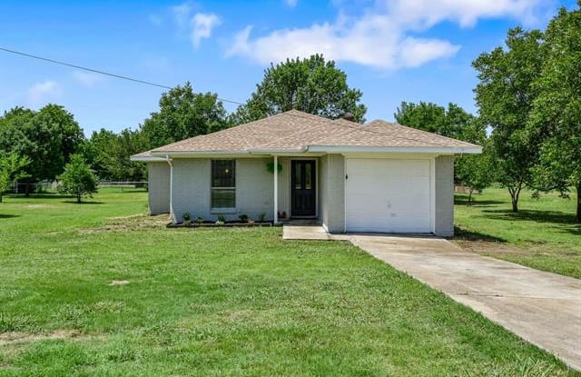 103 S Beach Street - 103 Beach Street, Venus, TX 76084