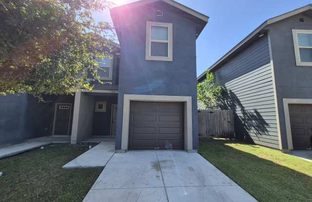 7034 Lakeview Dr. Gallery 1