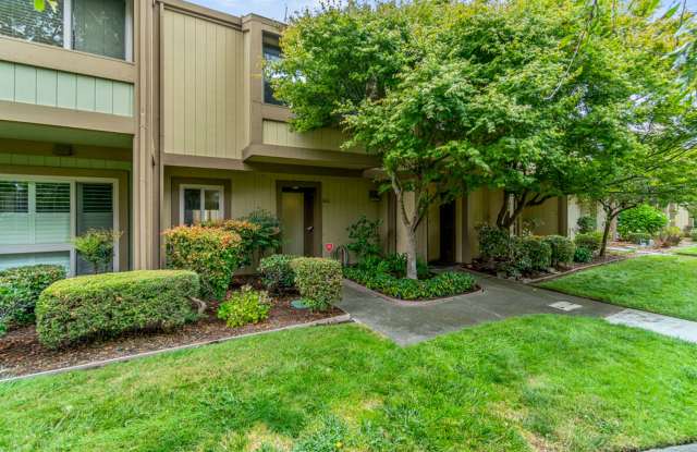 3158 Phoenix Lane - 3 bedroom | 1.5 bath | Townhouse photos photos