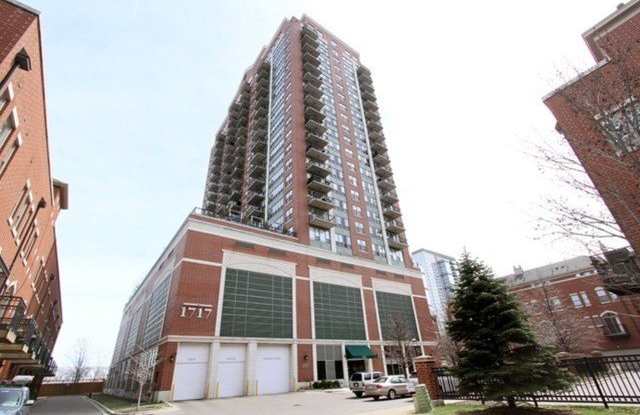 1717 S Prairie Avenue photos photos
