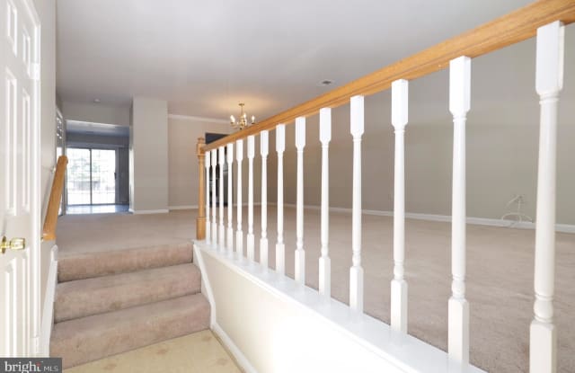 7939 GUNSTON WOODS PLACE Gallery 4