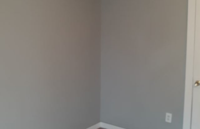 85 Chestnut street Gallery 4