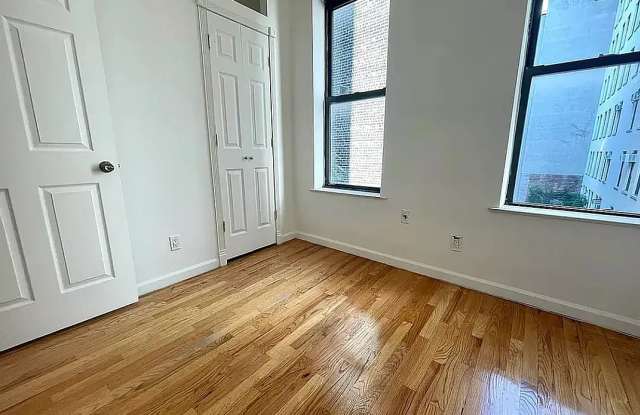 148 8th Ave Apt 12D Gallery 1