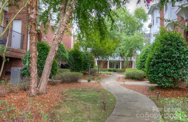 11006 Lancaster Park Drive Gallery 2