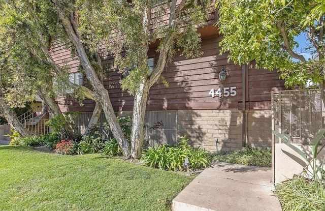 4455 Fulton Avenue photos photos