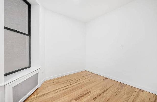 27 W 84th St Apt 2FW Gallery 4