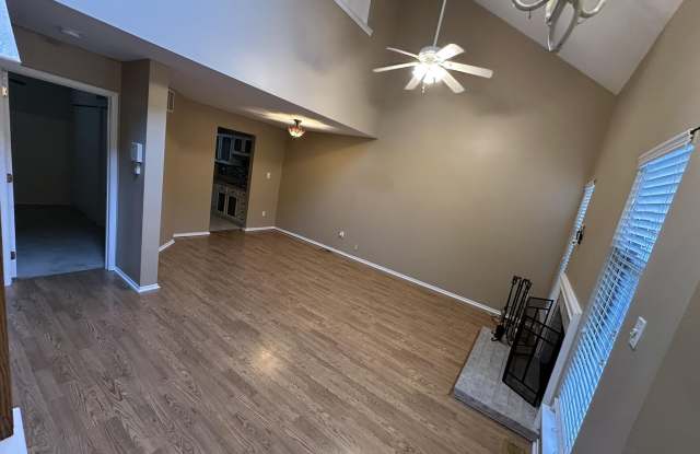 1201 N Main Street Gallery 2