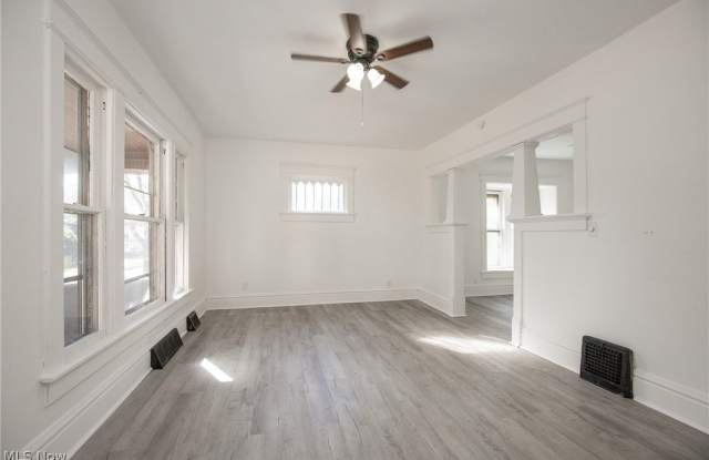 2200 6th Street SW Gallery 2