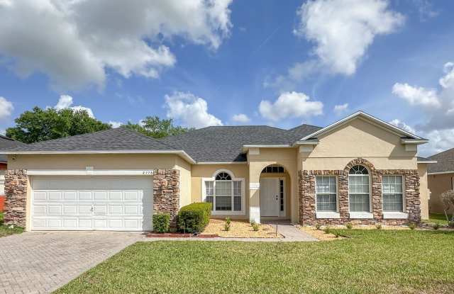 Welcome to Cabernet Circle photos photos