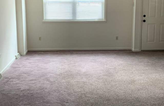 3 Bedroom 1.5 Bathroom's - 338 South Saint George Street, Allentown, PA 18104